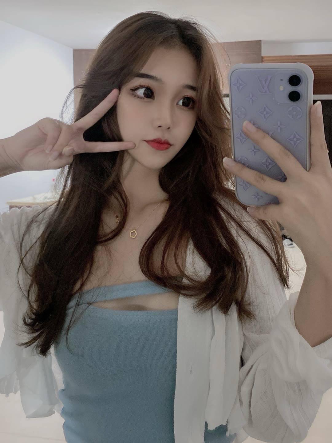 西山区性感尤物嫩妹